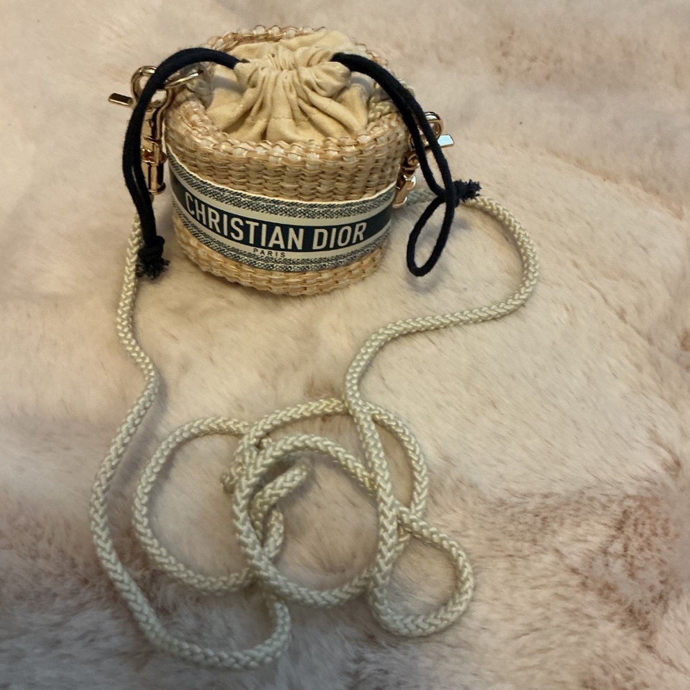 GWP CHRISTIAN DIOR SMALL STRAW CROSSBODY POUCH WITH GIFT BOX - Picture 2 of 5